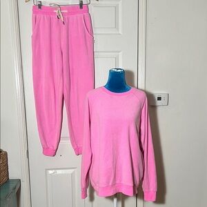 FEAT 2 Piece Sweatshirt & Jogger Set Pink